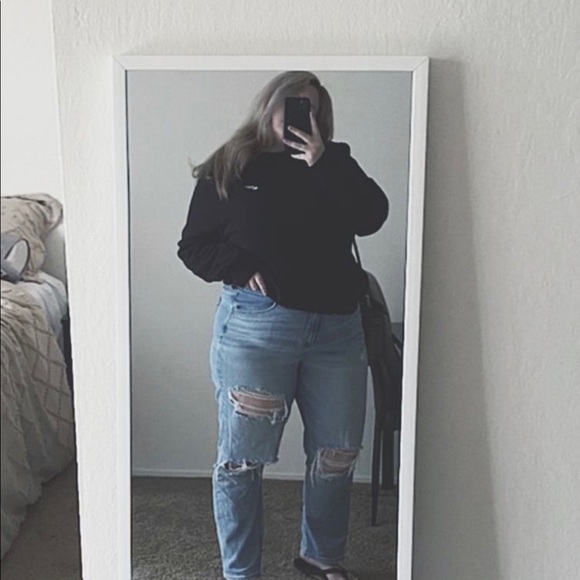 Meet your Posher, Leah - Picture 1 of 1